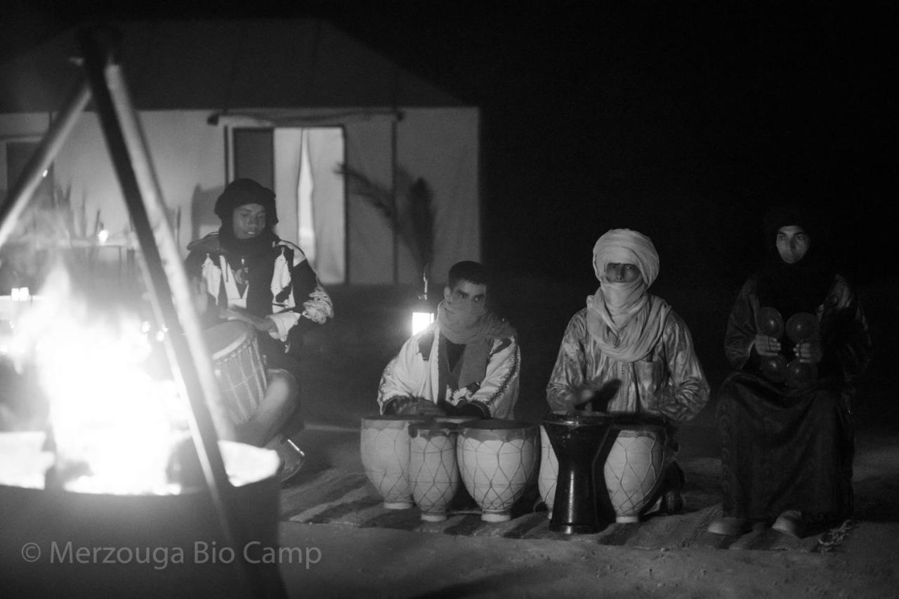 Merzouga Bio Camp Hotel Bagian luar foto