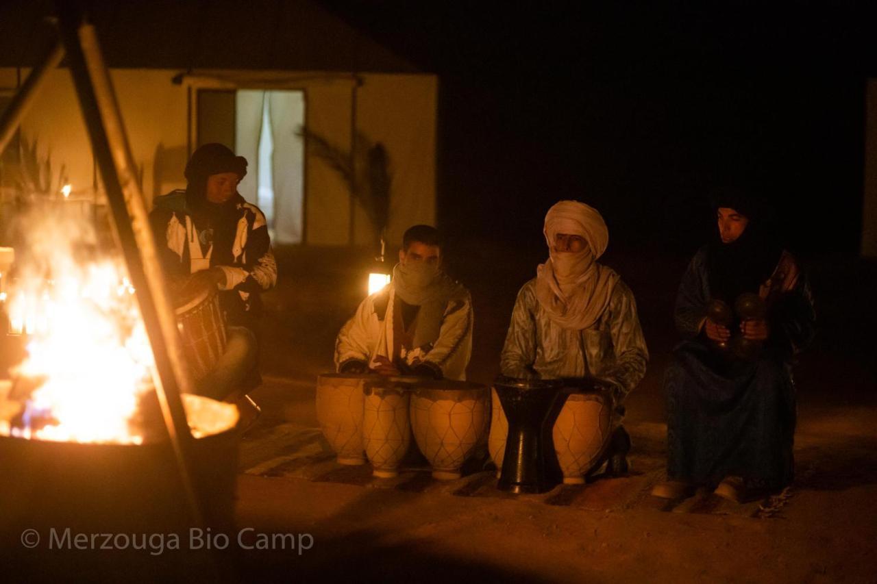 Merzouga Bio Camp Hotel Bagian luar foto